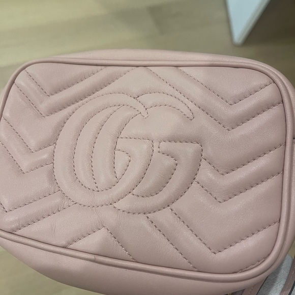 RARE light pink mini Gucci marmont matelasse with gorgeous gold hardware - Picture 4 of 11